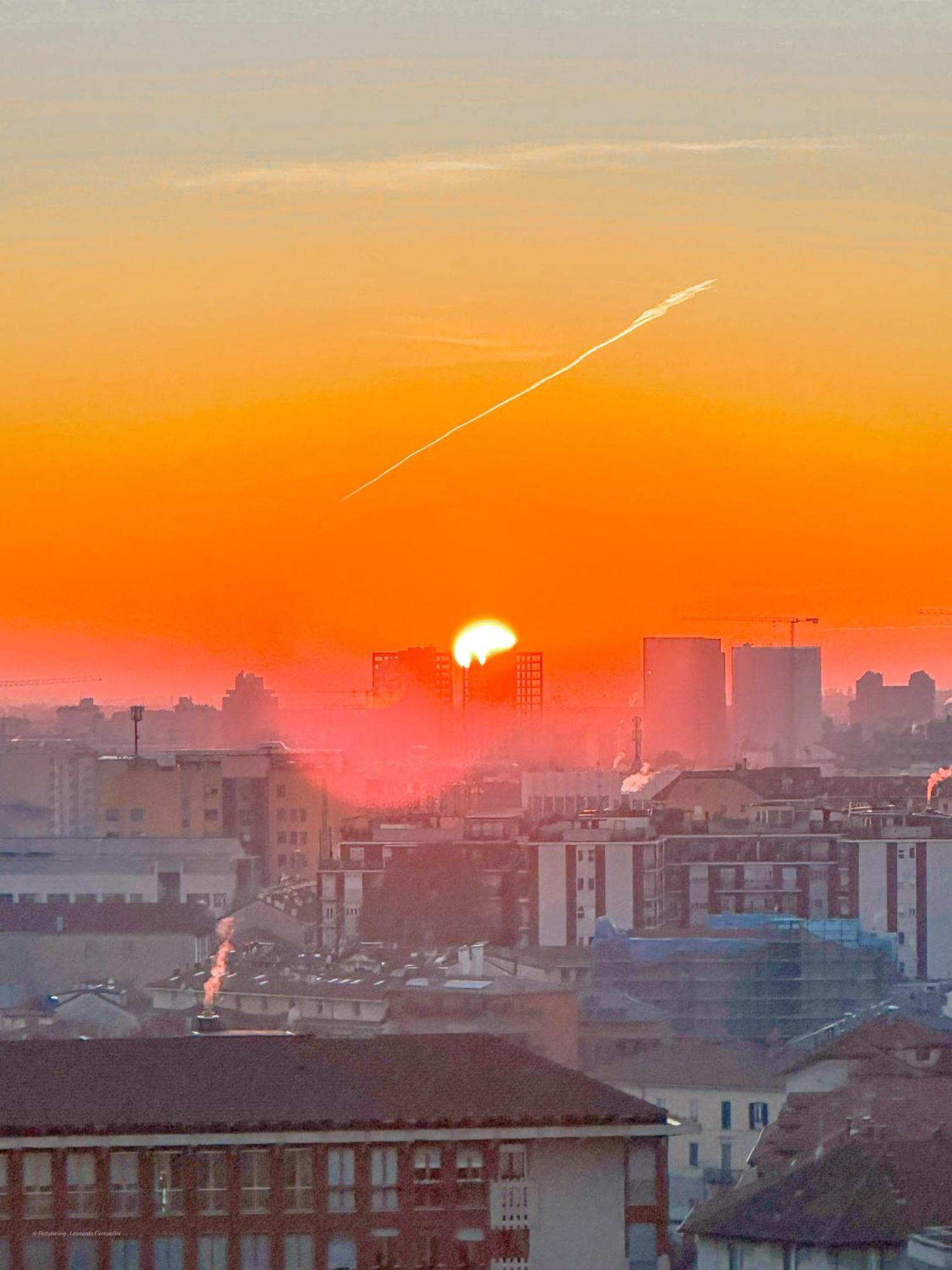 Ariberto Panoramica - 13 Piano - 8 Min Da Duomo Appartement Milan